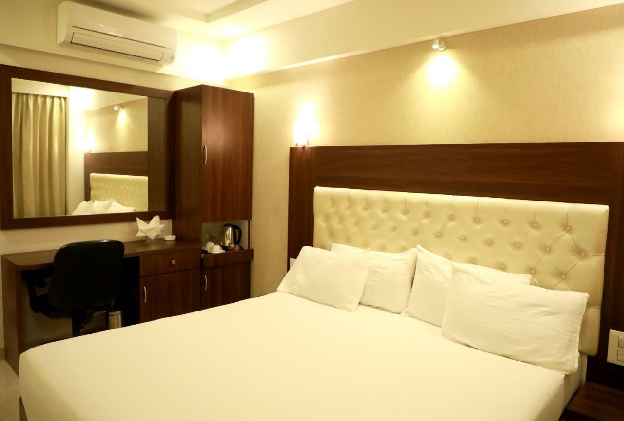 Hotel Lords, Fort Mumbai Exterior foto